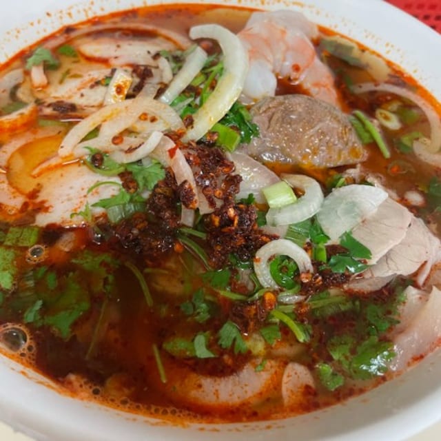Bún Bò Huế.